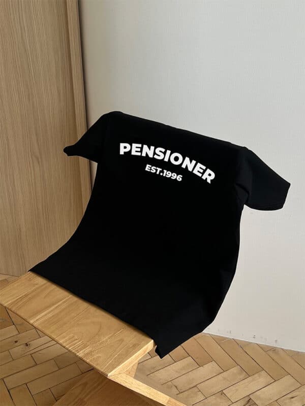 Футболка на подарунок "Pensioner est.1996" (рік можемо змінити на будь-який)